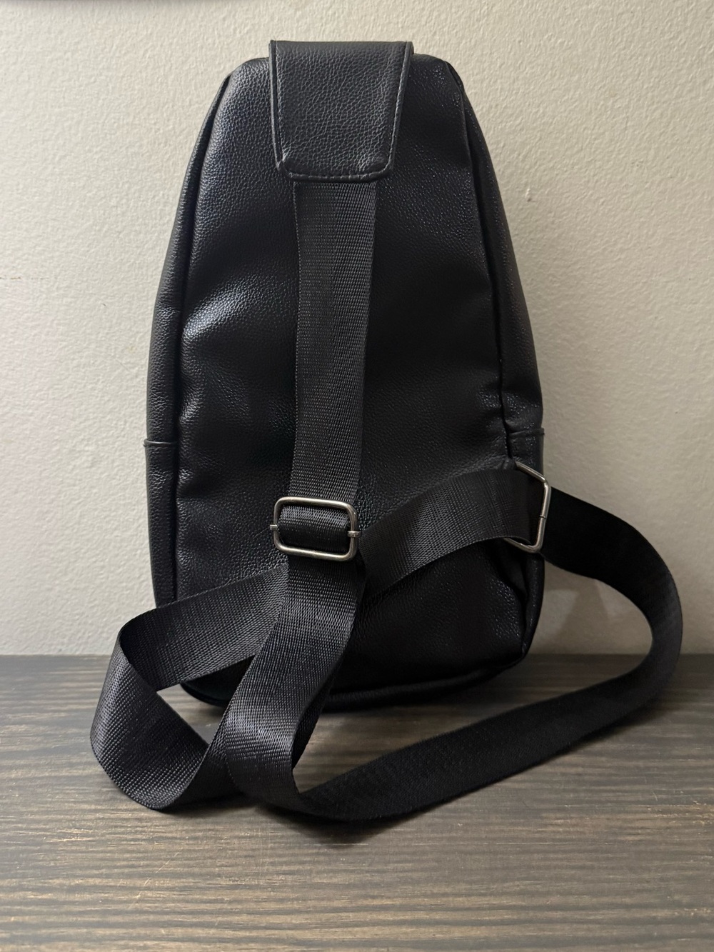Black Unisex Crossbody Sling Bag 2 Pocket - Picture 2 of 4